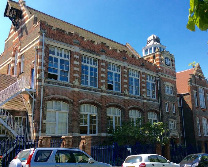 Council holds review into troubled Brighton school