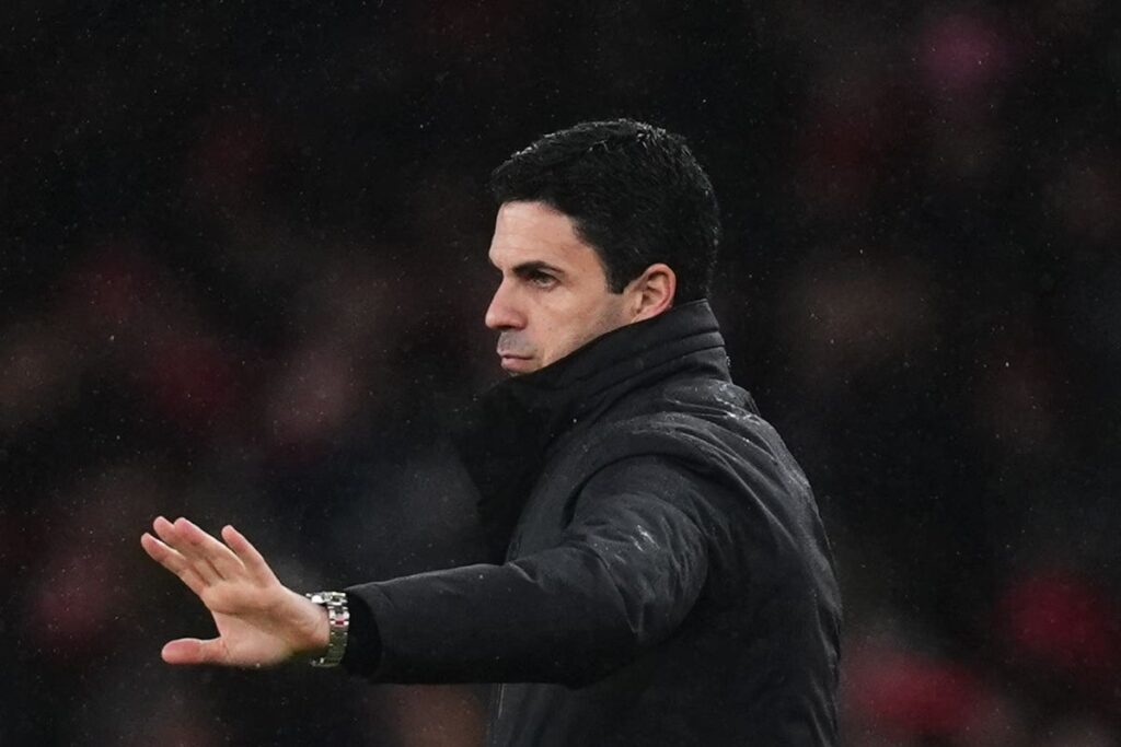 Mikel Arteta defends Gabriel Martinelli after incident with Conor Bradley