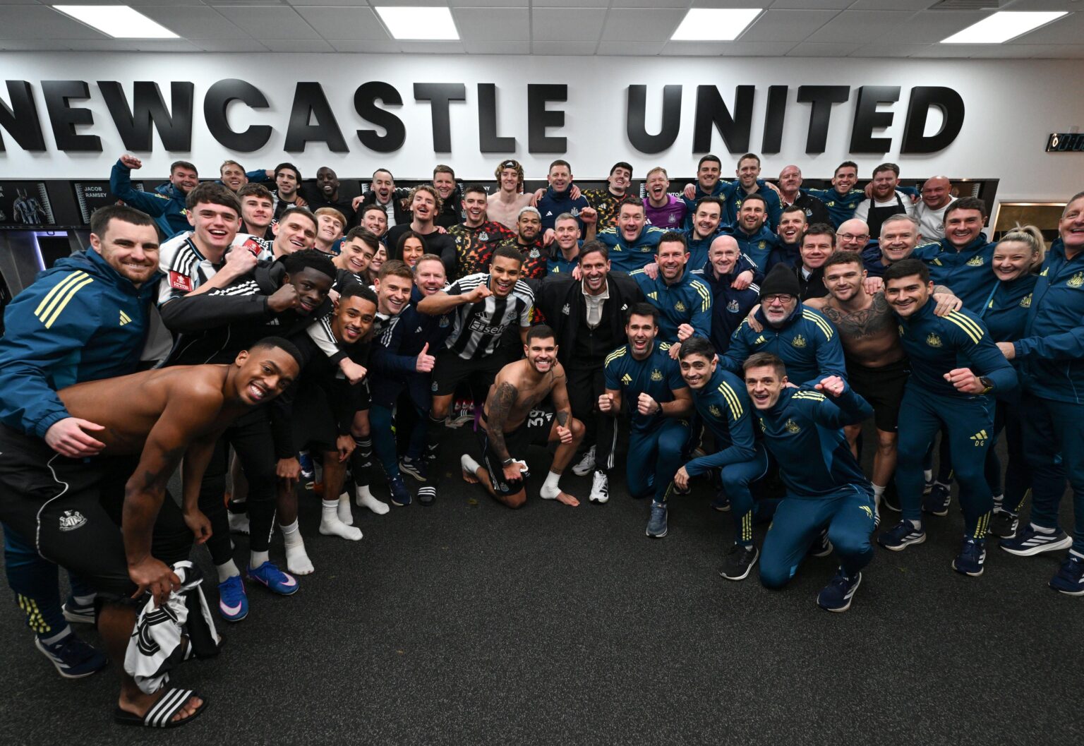 Into the fourth round 🖤🤍