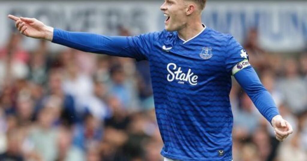 Everton: Jarrad Branthwaite makes return to action