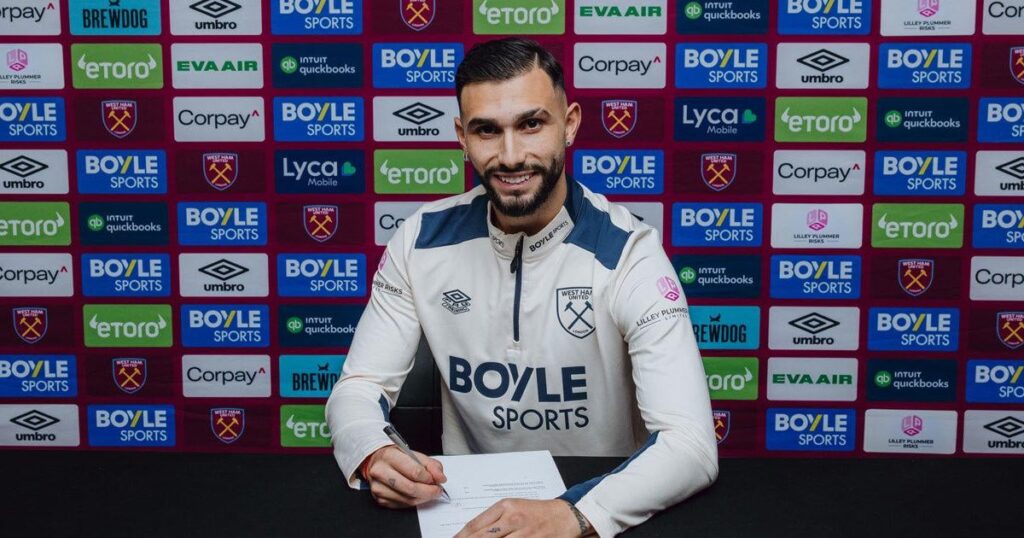 West Ham sign Argentina forward Taty Castellanos