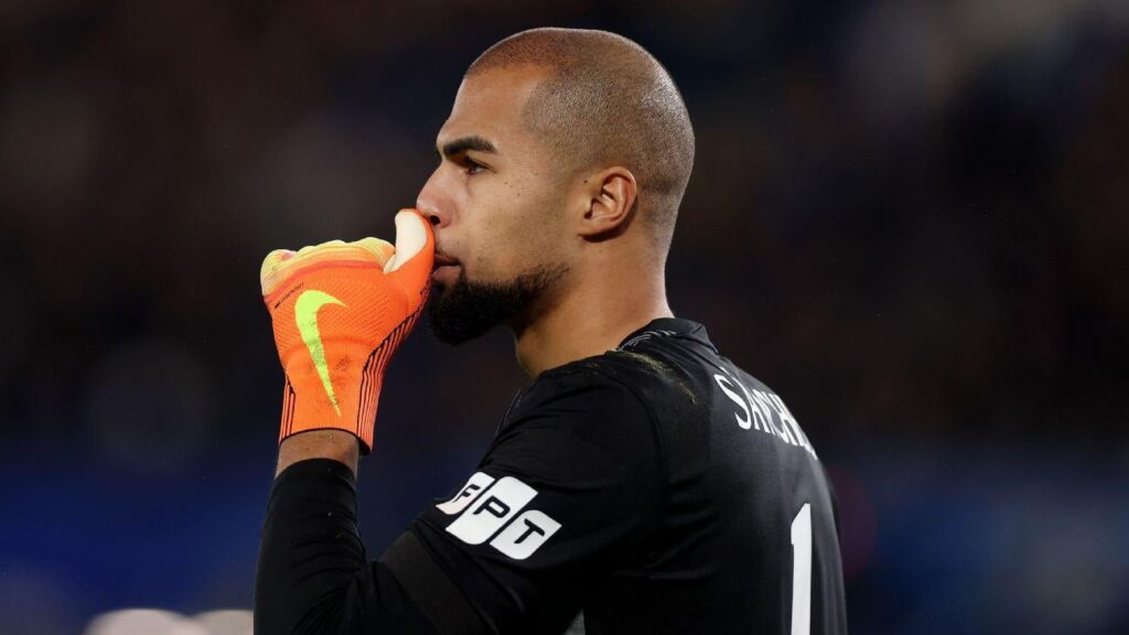 Chelsea boss Rosenior: Blame me for Sánchez errors vs. Arsenal