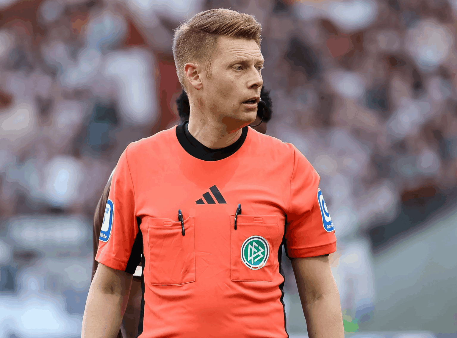 The name of the horrible VAR referee tonight was Christian Dingert (GER), AVAR was Sascha Stegemann (GER)