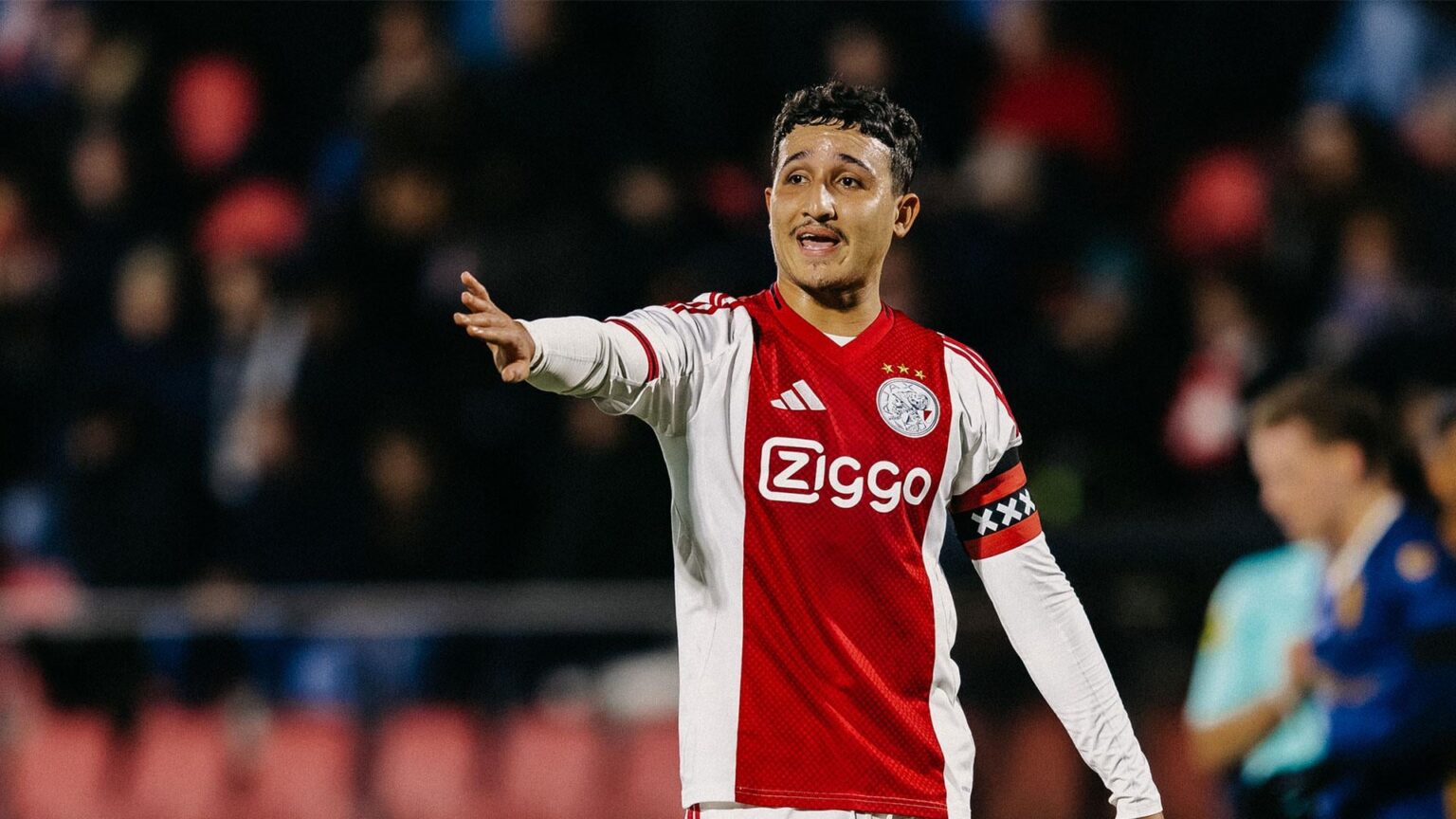 Official: Ajax and Kalmar FF have reached an agreement on the transfer of Nassef Chourak to the Swedish club.
