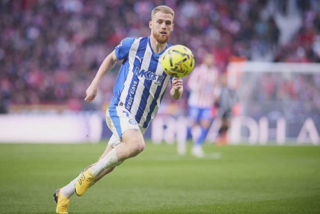 [VI] Birmingham City goes all-in in for Ajax-target Carlos Vicente. The player is presumably prefering a move to Birmingham City now