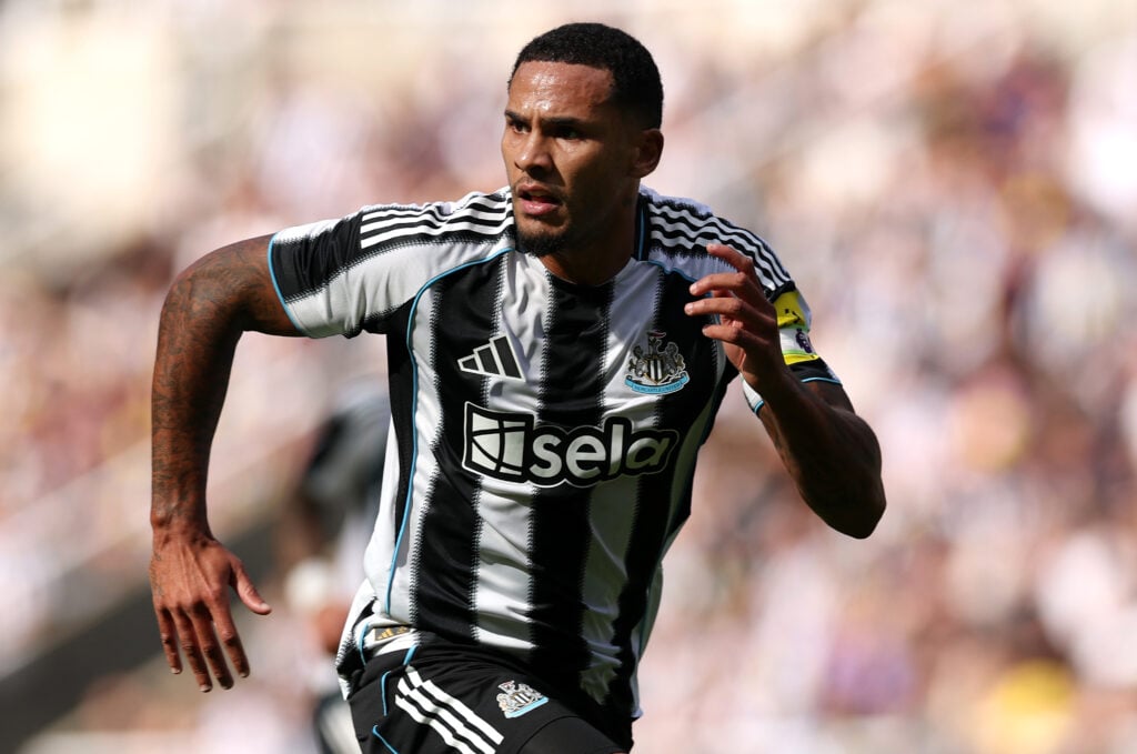 Image of Jamaal Lascelles playing for Newcastle United in a pre-season friendly.