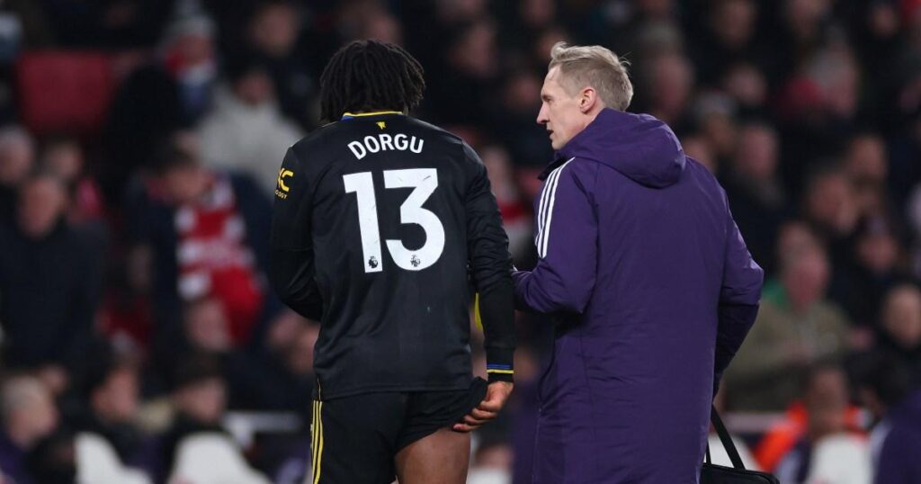 Injury expert reveals 'one positive' for Patrick Dorgu as Man Utd decide replacement