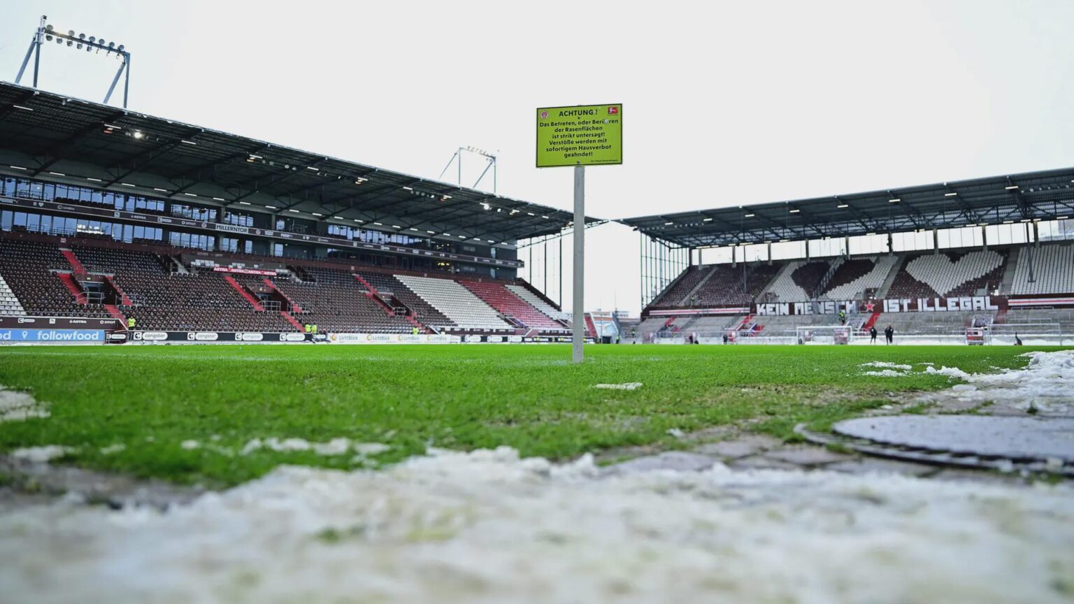 Sturmtief "Elli" legt Hamburg lahm: Bundesligaspiel FC St. Pauli - RB Leipzig wegen Schnee abgesagt