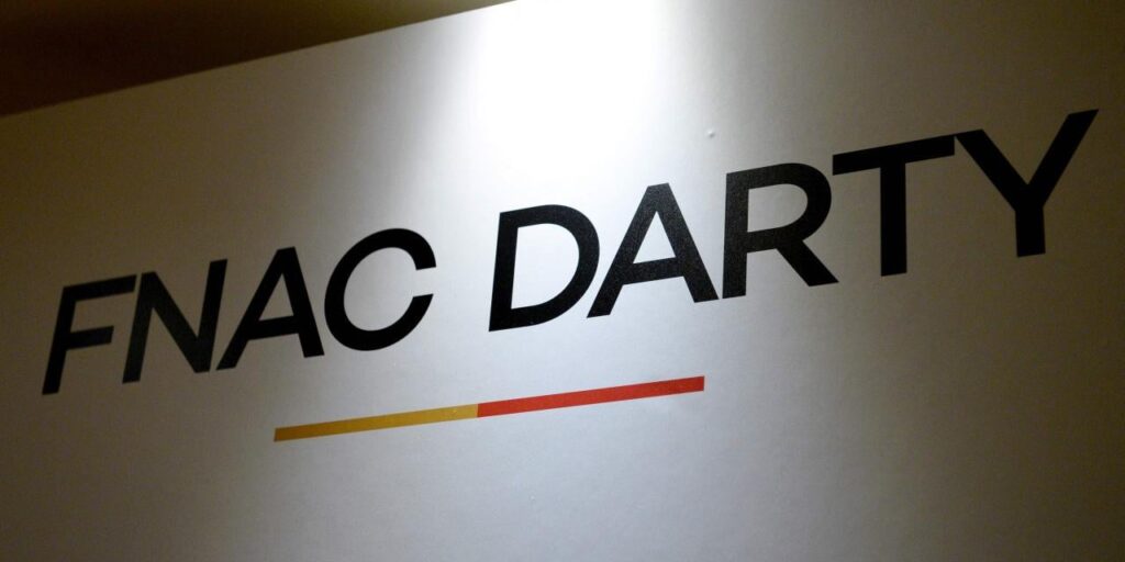 Kretinsky wants to takeover French FNAC Darty (Electronics and cultural goods)