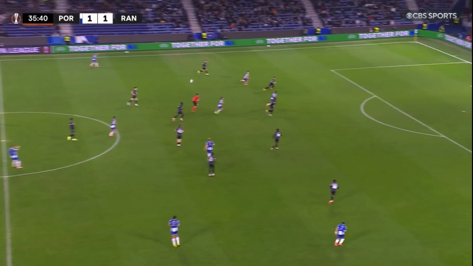 Porto [2] - 1 Rangers - Golo de calcanhar de Moura