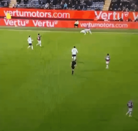 What kind of jerk is this 😭😭😭