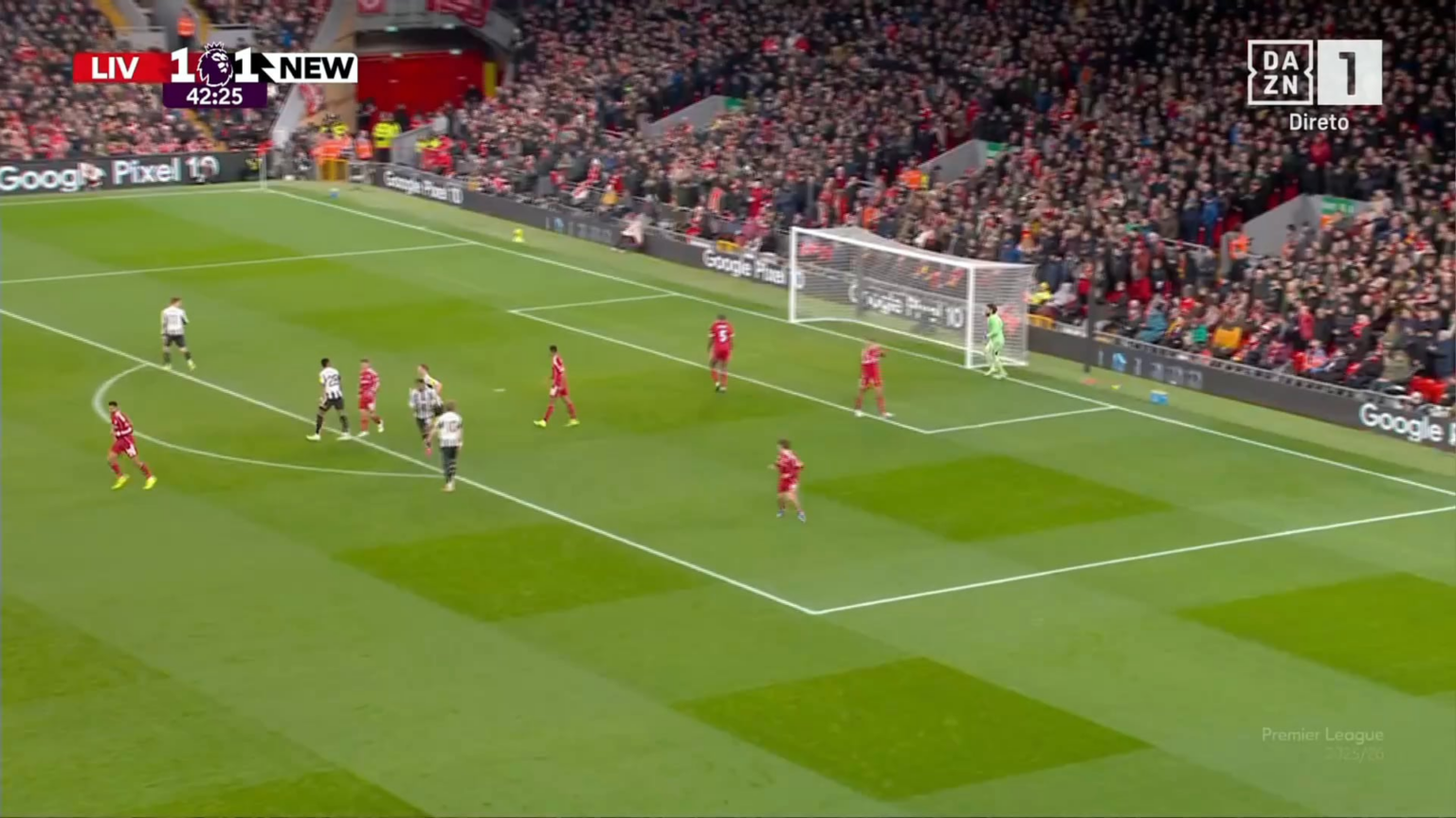 Liverpool (2)-1 Newcastle - Ekitike 43'