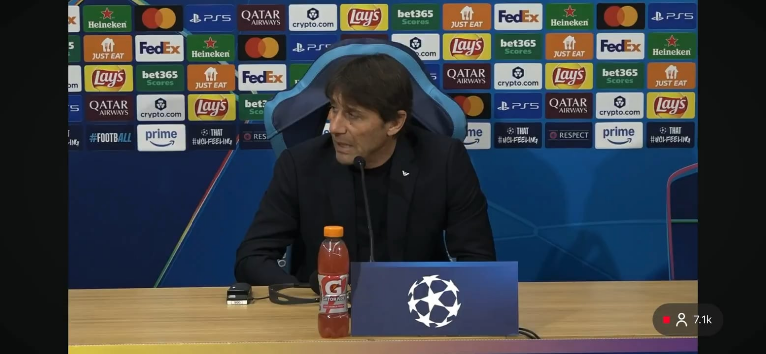 Conte: "Spalletti said Juventus 'beat the former Italian champions'? That's a clumsy comment. We still wear the Scudetto on our shirt, so we deserve respect. I wouldn't dream of saying that about another team. Spalletti is an excellent coach but he needs to watch his mouth"