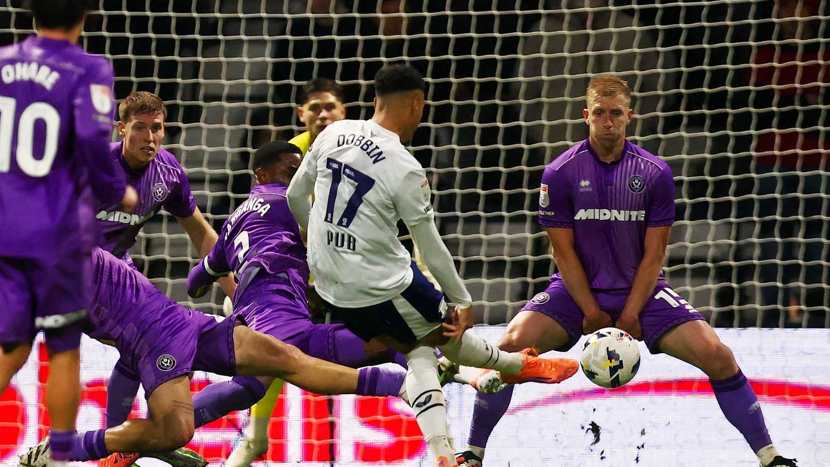 Lewis Dobbin Preston North End