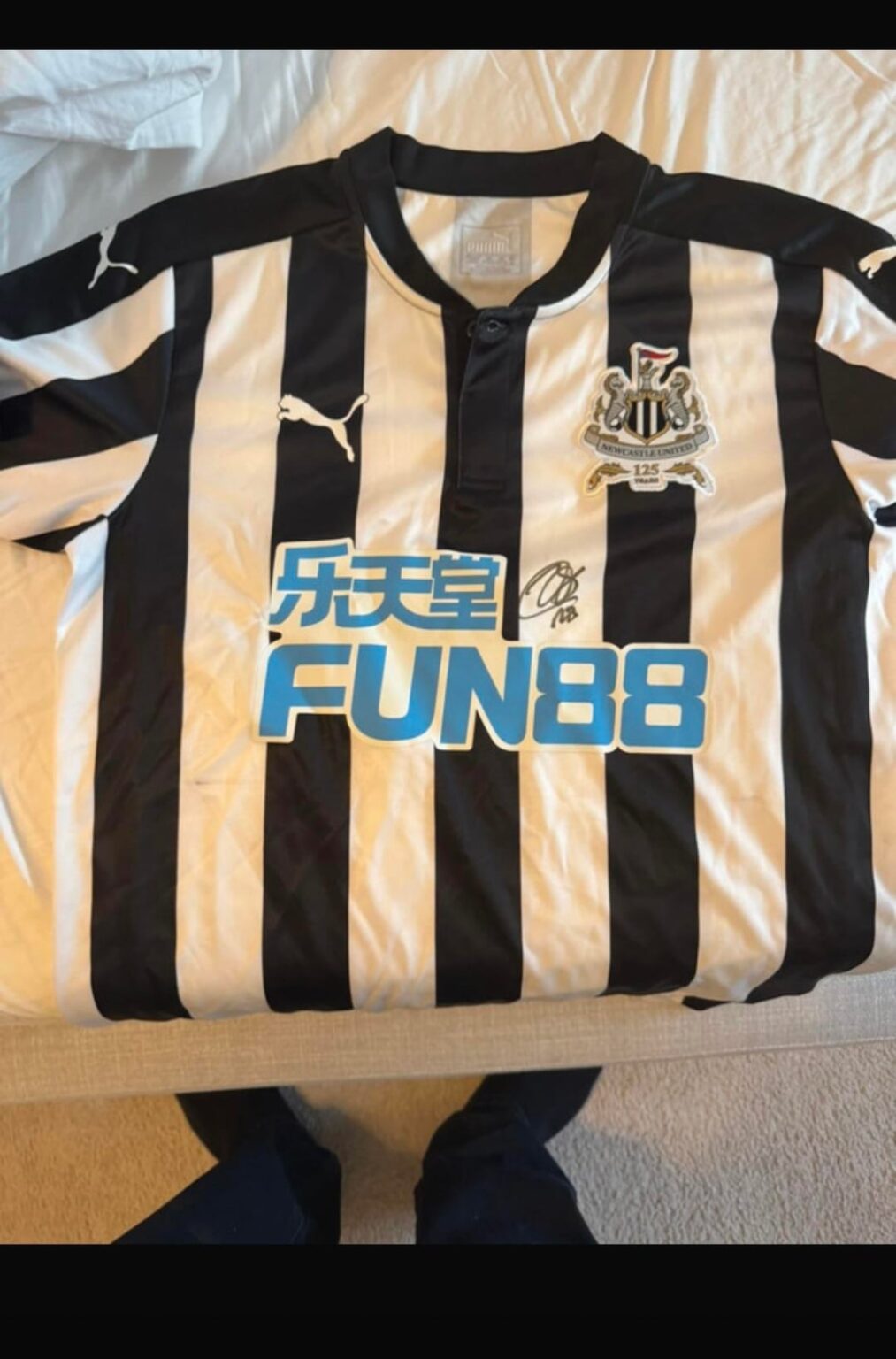 Can anyone help me confirm if this is authentic please?