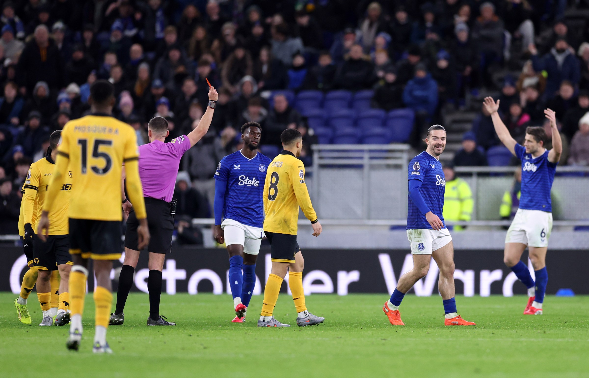LIVERPOOL, ENGLAND - JANUARY 07: Referee Thomas Kirk shows a red card to Jack Grealish of Everton during the Premier League match between Everton and Wolverhampton Wanderers at Hill Dickinson Stadium on January 07, 2026 in Liverpool, England. (Photo by Alex Livesey/Getty Images)