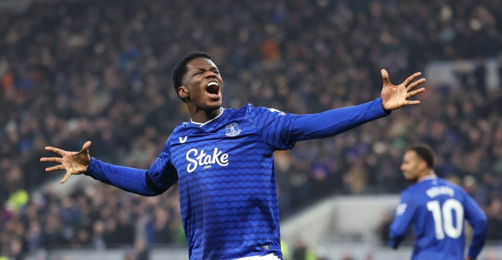 Wednesday’s Everton News: Ndiaye rumours, Brazilian winger Wesley linked