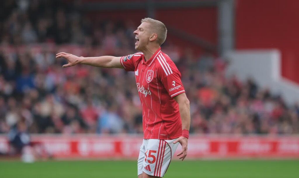 [VI] Oleksandr Zinchenko's loan deal at Nottingham Forest has been cancelled. Ajax and Arsenal had already reached an agreement. He will undergo a medical examination later this week, after which he will sign a six-month contract.