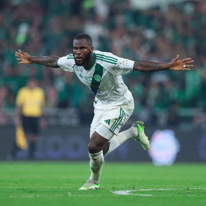 [Fabrizio Romano] 🚨 Inter is expected to meet with the entourage of Franck Kessié in the coming months in view of a potential free transfer in the summer. Juventus already met with his agents last week. It's still early, but a situation to follow. 🇨🇮