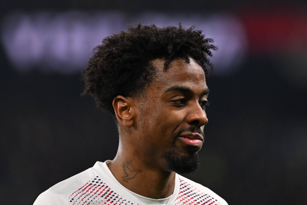 Wolves in talks to bring England international to Molinuex