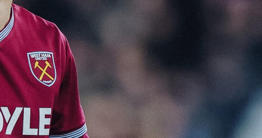 Earthy has been loaned to Bristol City