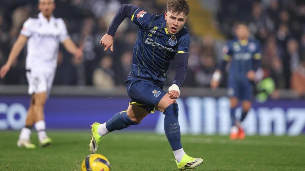 Oskar Pietuszewski com 18 minutos que entram para os livros de História do FC Porto