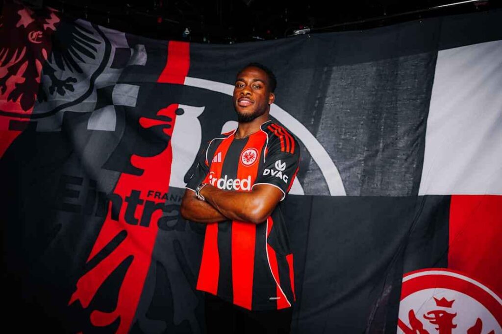 Offiziell: Arnaud Kalimuendo wird Adlerträger