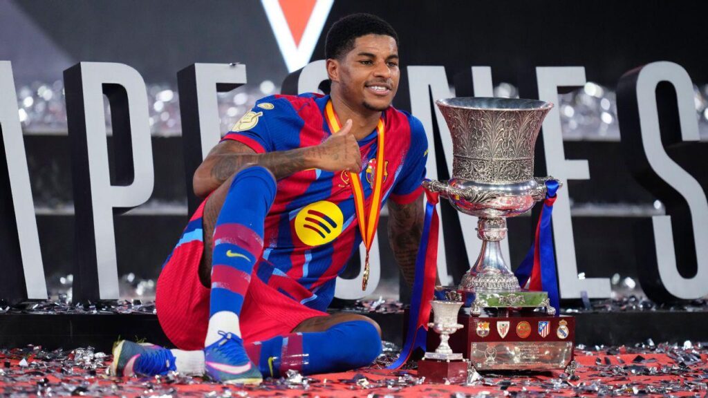 Marcus Rashford hopes Barcelona Supercopa trophy is first of many
