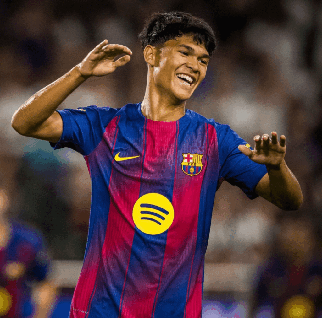 Paris Saint-Germain have presented their contract proposal to Dro who’s set to leave Barcelona. PSG are pushing to sign 18 year old midfielder with talks already underway behind the scenes — for €6m release clause. Via Fabrizio Romano 🏅