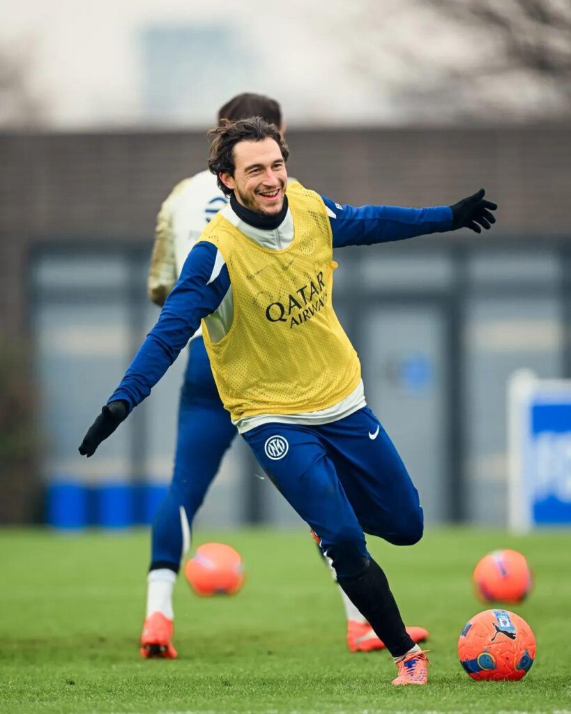 Let's all welcome our new signing in this transfer window!