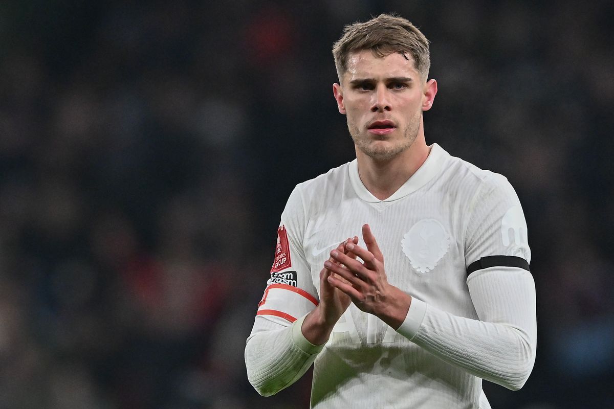 Micky van de Ven has been linked with a move to Liverpool