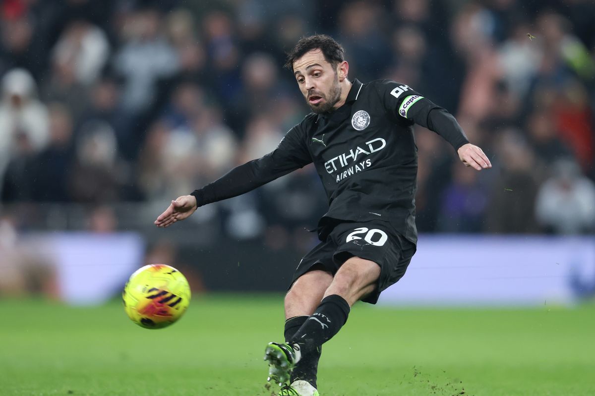 Manchester City's Bernardo Silva during the Premier League match between Tottenham Hotspur and Manchester City at Tottenham Hotspur Stadium 