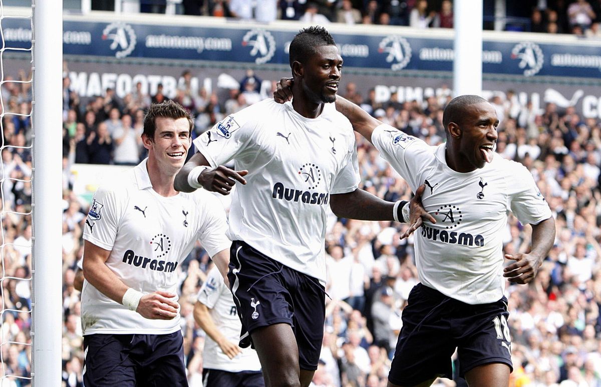 Adebayor, Bale and Defoe celebrating a goal