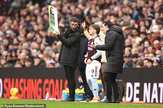 Elliott has struggled for minutes under Emery, making just two appearances since October