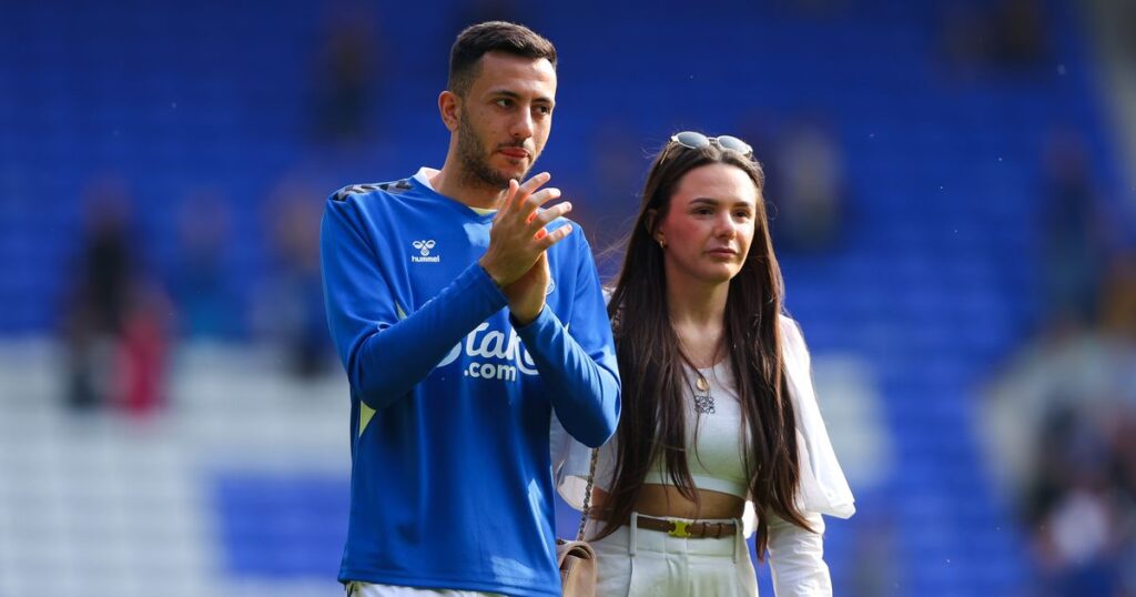 Unedifying Dwight McNeil Crystal Palace transfer collapse exposes cruel side of ‘beautiful’ game Liverpool Echo