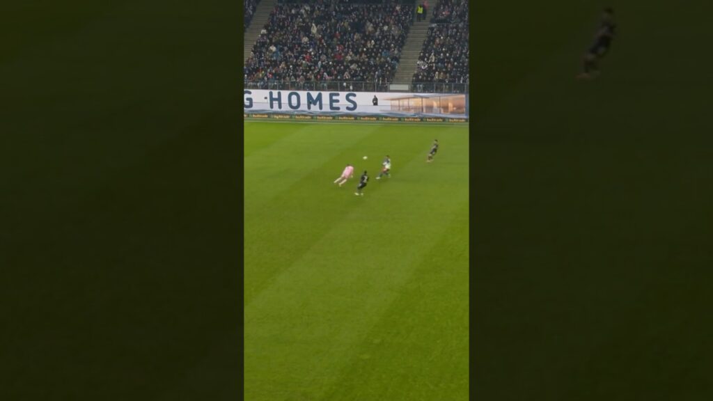 Manuel Neuer: Sweeper keeper at his best 🐐