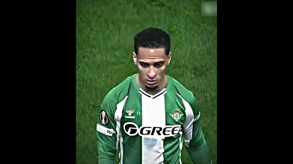 Essa é a primeira vez que o GIRINHO do Antony foi útil e ele ainda meteu esse golaço. 😂🔥