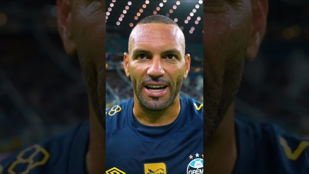 WEVERTON CANTA COM A TORCIDA E COMENTA A CLASSIFICAÇÃO DO GRÊMIO NO GAUCHÃO