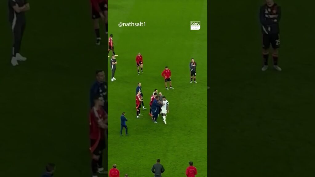 Maguire and “Cuti” Romero clashed in a tense moment after Tottenham’s victory 💥 👀