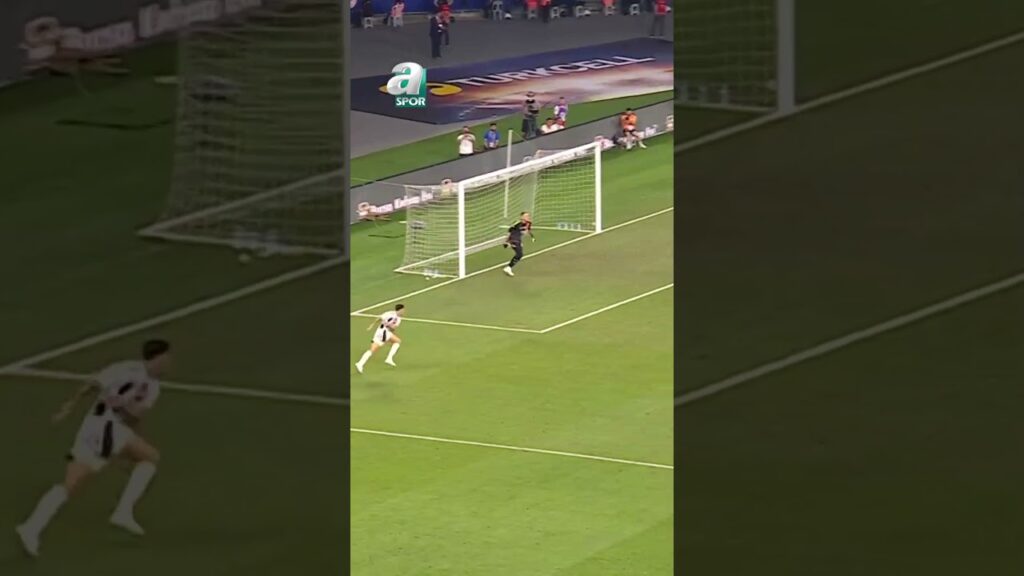 Galatasaray, 49. Dakikada Batshuayi İle Gole Çok Yaklaştı, Mert Günok Geçit Vermedi