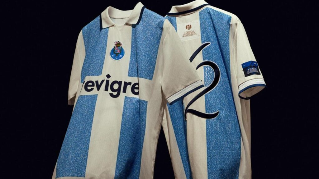 Eis a Camisola Que o F. C. Porto Criou Para Homenagear Pinto da Costa [JN]