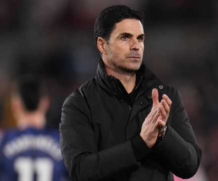 Mikel Arteta manager of Arsenal during the Premier League match Brentford vs Arsenal