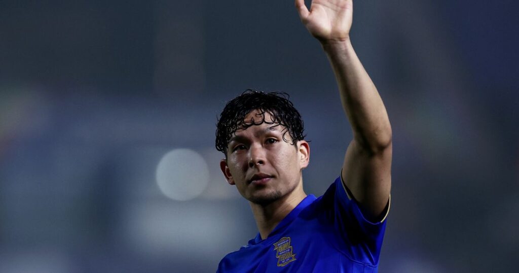 Chris Davies gives Iwata and Kyogo updates after Birmingham City duo miss Leeds United tie Birmingham Live