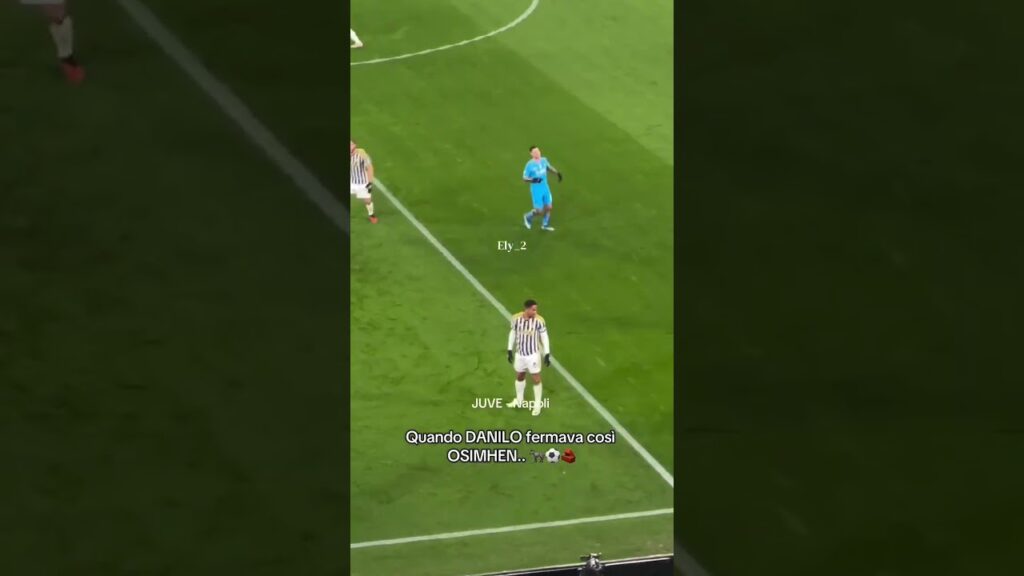 DANILO sapeva come fermare OSIMHEN  Chi lo ferma stavolta? 📹 Elisa Chiara #juventus #championsleague
