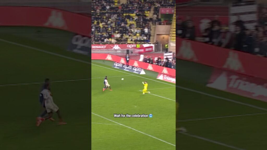 Dembélé cold with it. 🥶  #psg #dembele #ucl #championsleague #ligue1