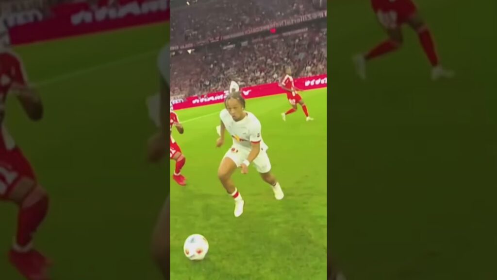 This ref cam is SICK 🔥💪 Xavi Simons