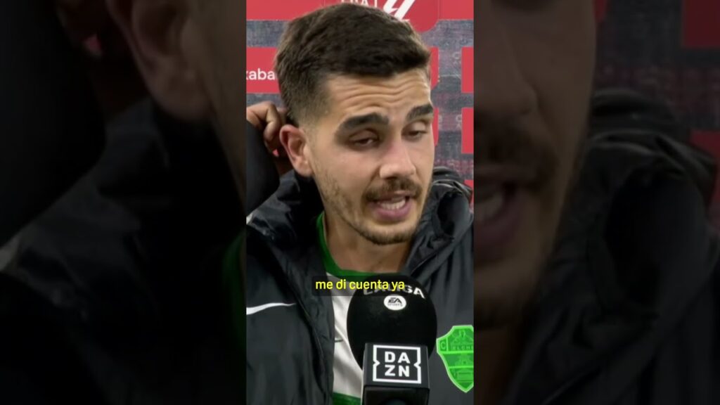 André Silva, sobre su penalti repetido por doble toque: "Me di cuenta que había tocado dos veces"