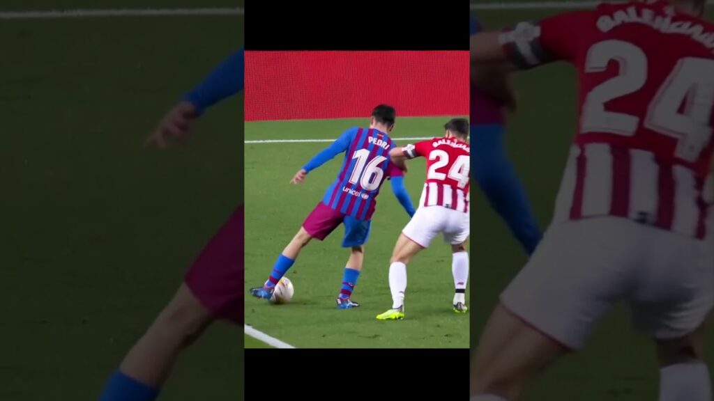 Pedri backheel passes and skills