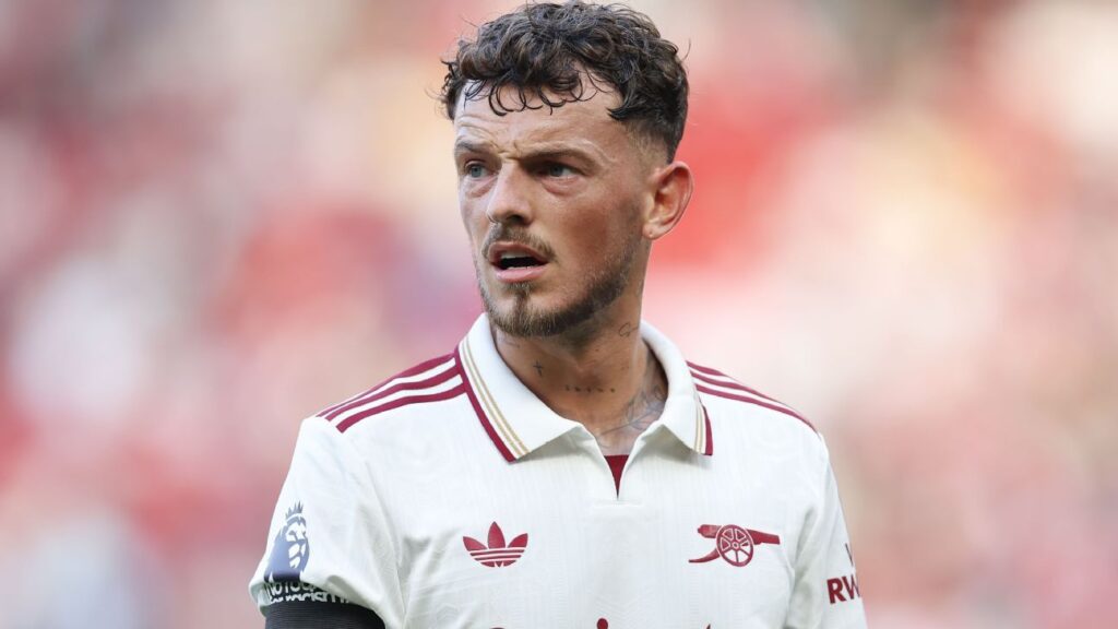 Transfer rumors, news: Arsenal eye Sporting CP defender, Ben White future uncertain Copy Link