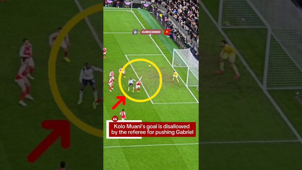 GABRIEL IS PUSHED BY KOLO MUANI #footballshorts